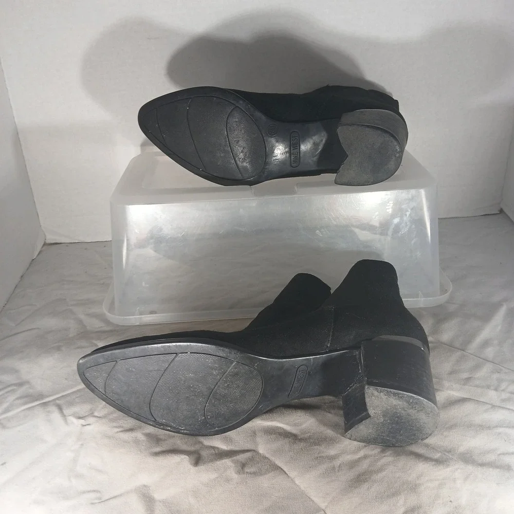 Nine West Taye Ankle Boots 8M Black Faux Suede Pointed Toe Block Heel‎ Booties